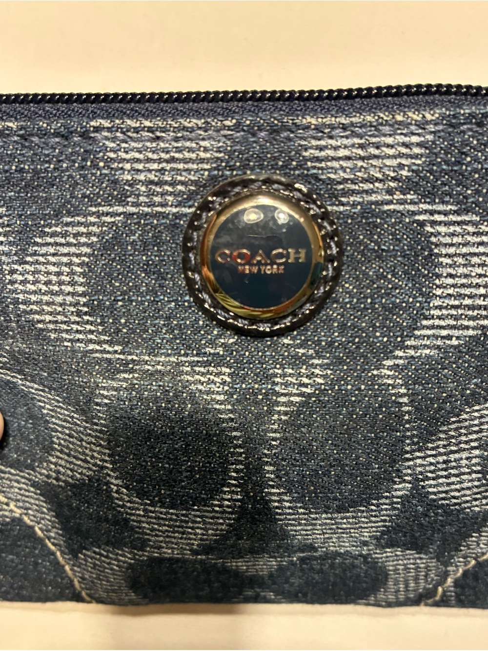 Coach Poppy Blue Signature
Denim/Leather Wristlet - Picture 12 of 16